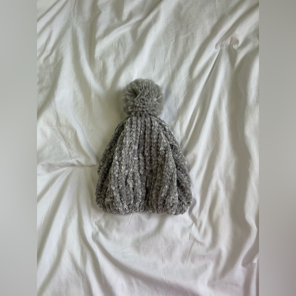 Fuzzy Grey Braided Snow Hat - Picture 1 of 1